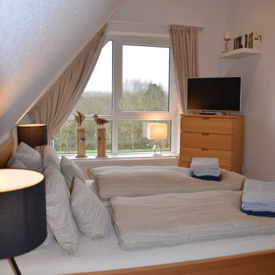 Doppelschlafzimmer im Dachgeschoss, Doppelbett 1,60 x 2,00m, Duschbad auf der Etage